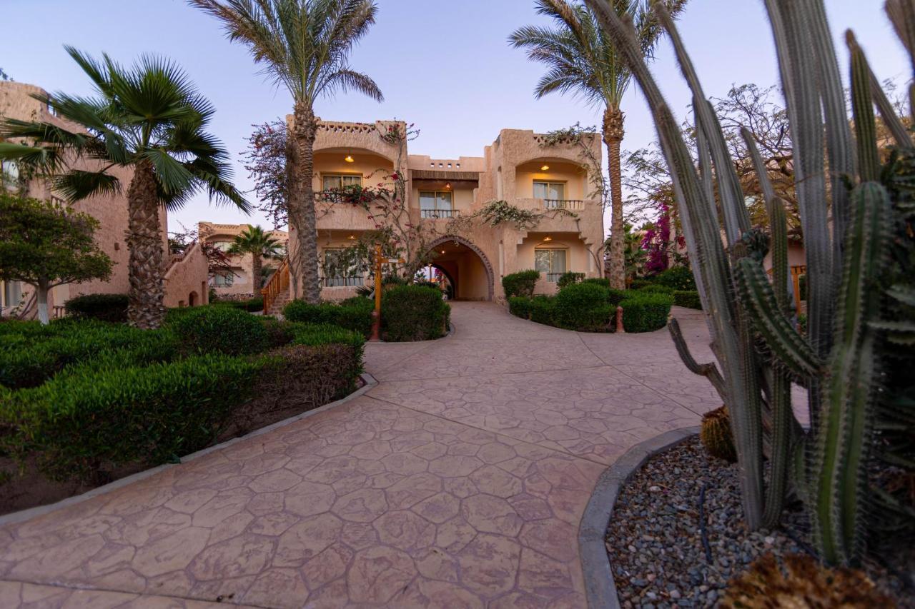 Blue Lagoon View Resort & Spa Marsa Alam Exteriör bild