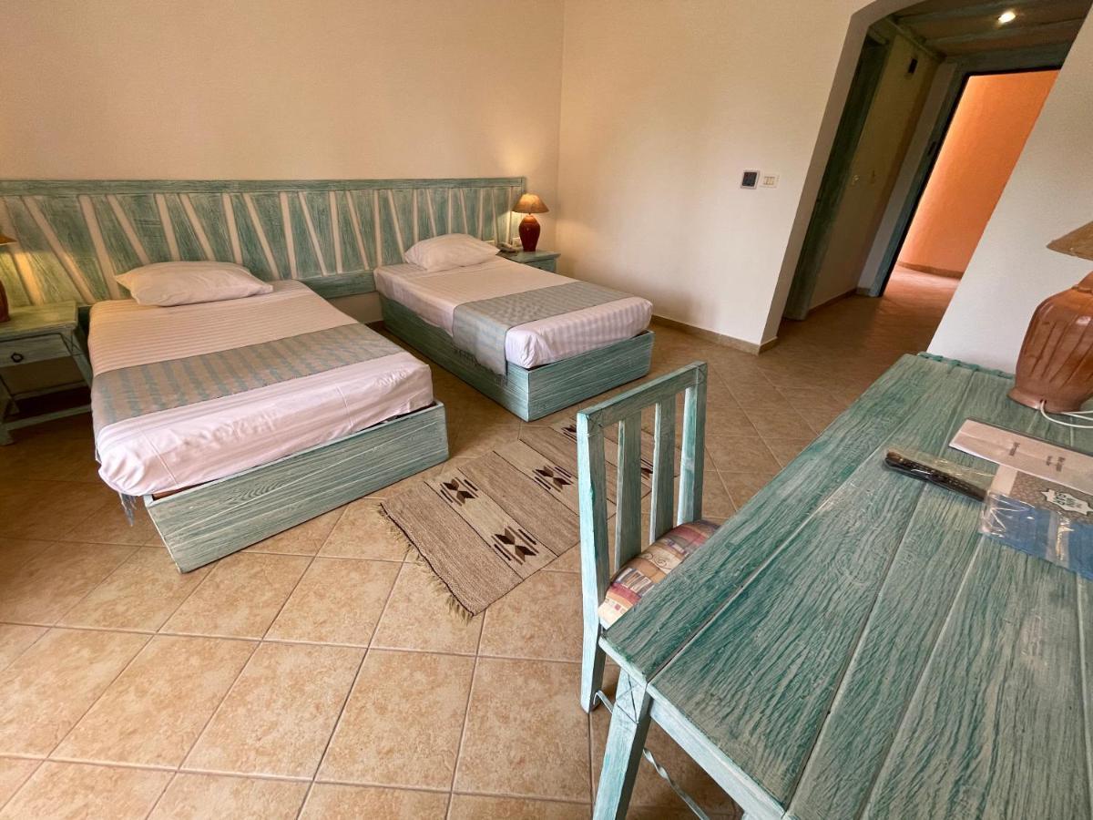 Blue Lagoon View Resort & Spa Marsa Alam Exteriör bild