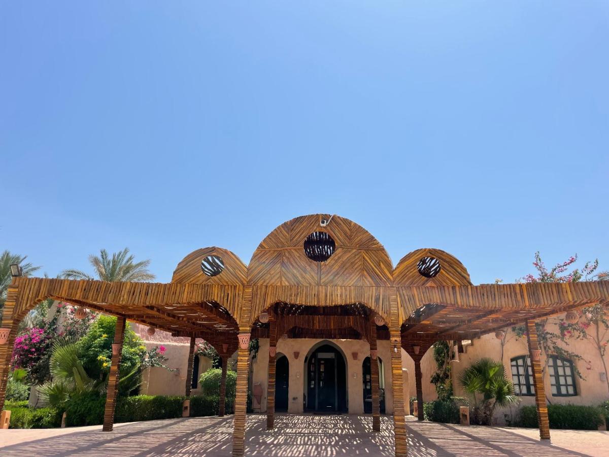 Blue Lagoon View Resort & Spa Marsa Alam Exteriör bild