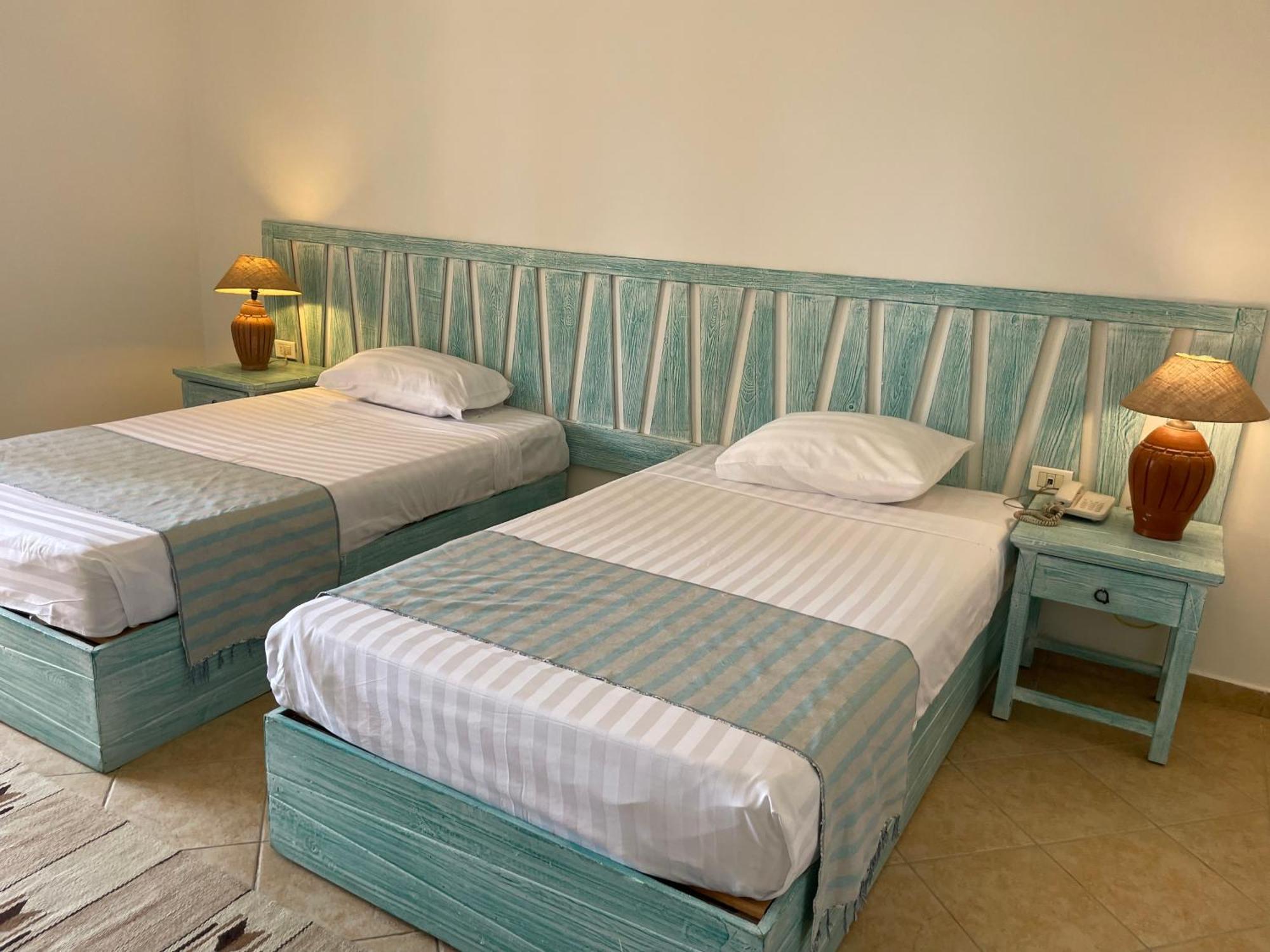 Blue Lagoon View Resort & Spa Marsa Alam Rum bild